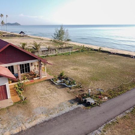 Kc Beachfront Marang Eksteriør bilde